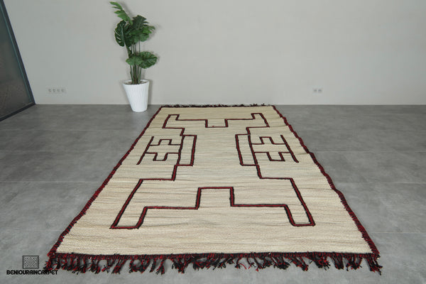 Custom Moroccan hssira rug - Handmade palm leaf mat with red and black wool design