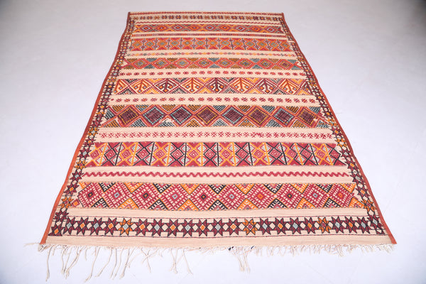 Vintage Moroccan rug 5.9 X 9.5 Feet