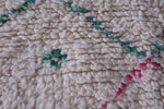 Alfombra de lana azilal marroquí con un hábito a mano 2.2 pies x 3.8 pies