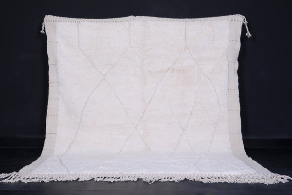 White wool Moroccan rug – Custom size handwoven elegance
