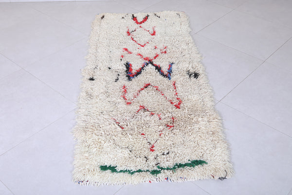 Moroccan berber rug - 2.4 FT X 5.8 FT | Handwoven ivory wool with geometric accents
