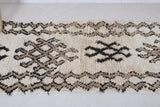 Moroccan berber rug 2.7 X 7.1 Feet