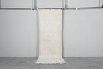 Simple Moroccan rug  2.7 FT X 7.9 FT
