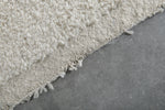 Simple Moroccan rug  2.7 FT X 7.9 FT