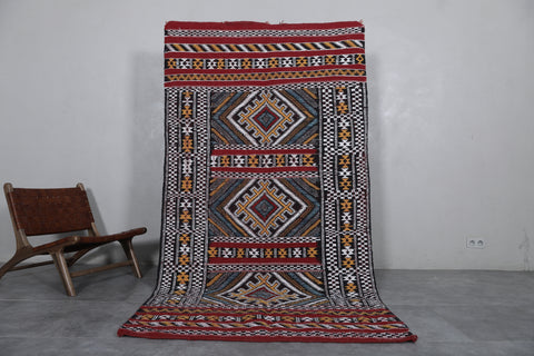 Moroccan rug 4.7 X 8.8 Feet