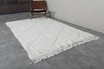 5 x 8 FT Moroccan Rug – Ivory with Subtle Diamond Pattern