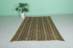 African Moroccan Rug – 4.9 FT X 6.8 FT | Authentic Handwoven Design