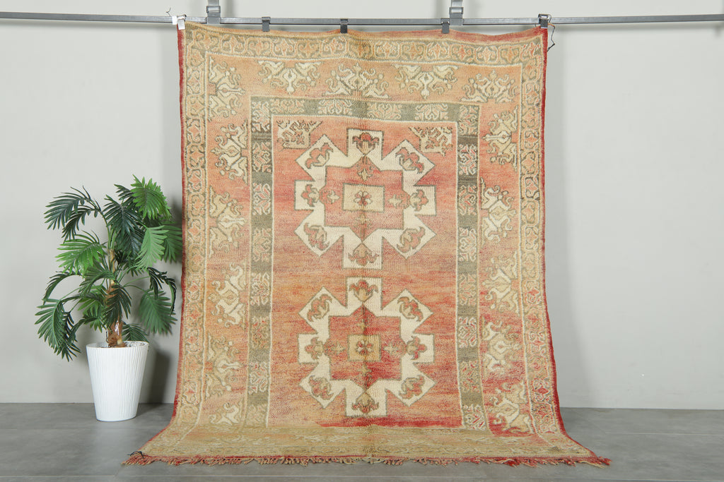 Beige & geometric vintage Moroccan rug - 5.3 feet x 7.3 feet