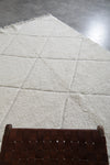 6.4 x 9.4 FT Moroccan Rug - Minimalist Ivory Diamond Pattern Berber Carpet