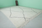 8.8 x 11.4 FT Moroccan Rug – Ivory with Bold Diamond Lines