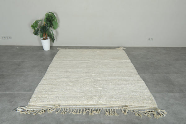 White Moroccan wool rug - Minimalist handwoven - 5.9 ft x 7.8 ft