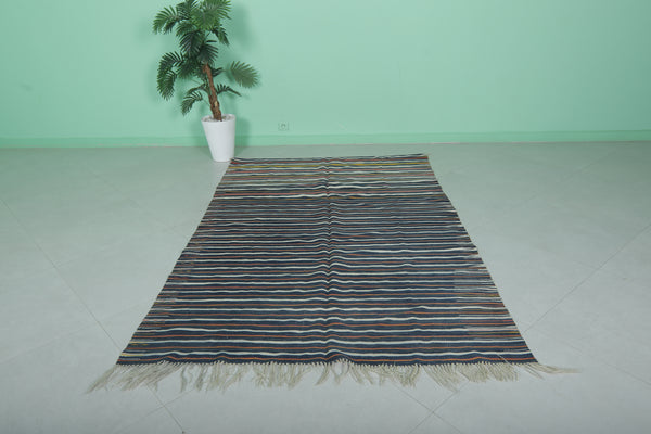 Handwoven Moroccan Kilim Rug – 4.7 FT x 7.3 FT | Traditional Berber Design