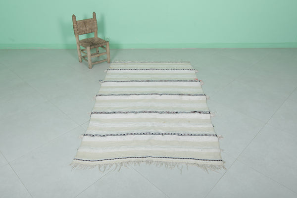 Moroccan berber carpet – 3.7 FT x 6 FT | Handwoven wedding blanket