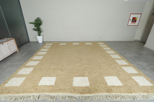 Minimalist Moroccan wool rug - Beige with white squares - 12 ft x 12.2 ft
