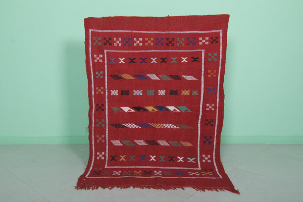 Red flatwoven Moroccan berber carpet – 3.4 FT x 4.6 FT | Vibrant handcrafted rug