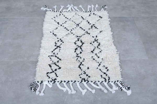 Small Moroccan rug – 1.9 x 3 ft | Black and White beni ourain style