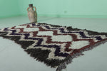 Handwoven Moroccan Berber Rug – 2.7 x 5.7 ft Zigzag Pattern Shag