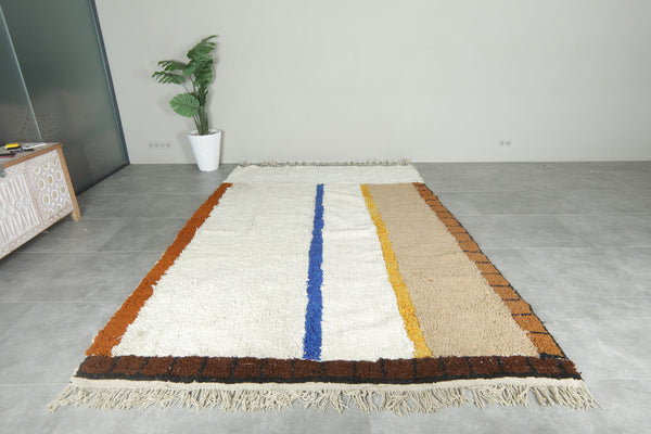 Moroccan wool rug - White base with earthy accents - 7.3 ft x 11.1 ft
