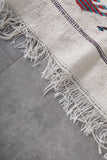 Amazing Flat Woven Berber Moroccan Rug – 3.1 FT x 4.6 FT | Handcrafted Artisan Design