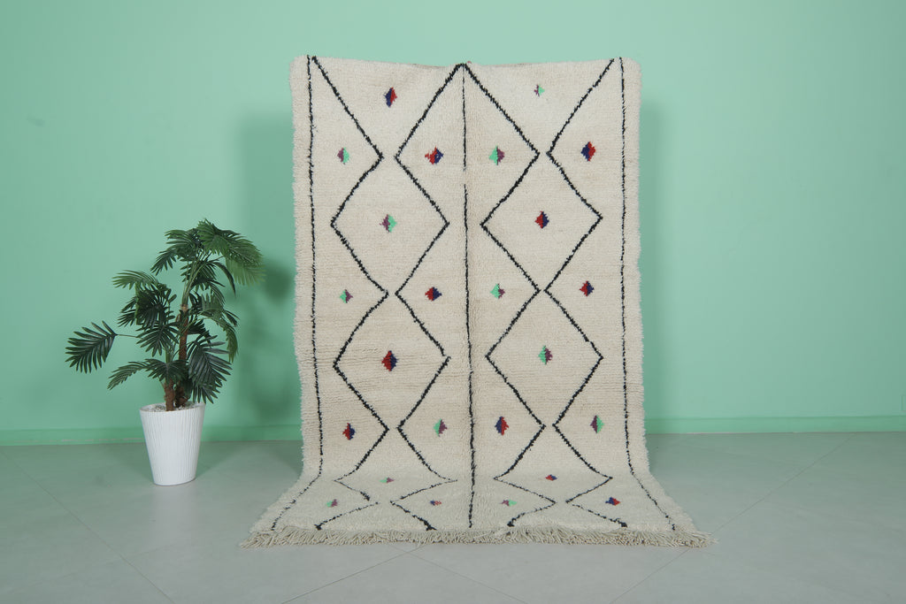 Handmade Moroccan rug 4.8 FT x 8 FT | Unique diamond design with colorful accents
