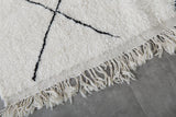 5 x 7.8 FT Moroccan Rug – Classic White with Black Diamond Pattern