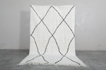 5 x 7.9 FT Moroccan Rug – Ivory with Bold Black Diamond Pattern