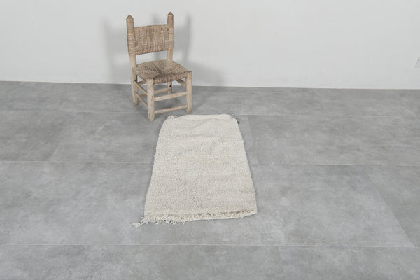 Small Handmade Moroccan Rug – 1.7 FT x 3.2 FT | Plush White Accent Rug