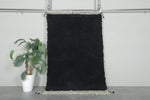 Midnight Black Moroccan Wool Rug – 4.6 x 7.2 ft Handwoven Minimalist Style