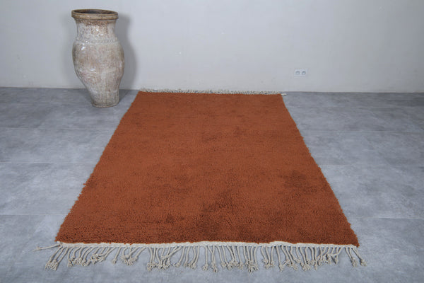 Warm orange Moroccan rug – 5.4 x 8 ft | Cozy & minimalist floor decor