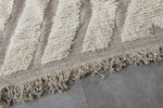 Handmade Moroccan Rug 7 X 8.7 FT - Beige and White Striped Pattern