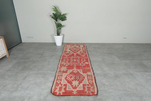 Geometric Moroccan runner rug - Red & beige wool - 2.9 ft x 9 ft
