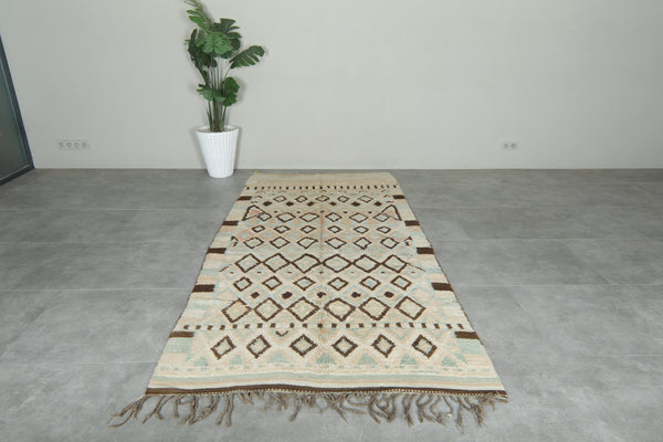 Geometric Moroccan handwoven wool rug - 4.7 ft x 9.5 ft