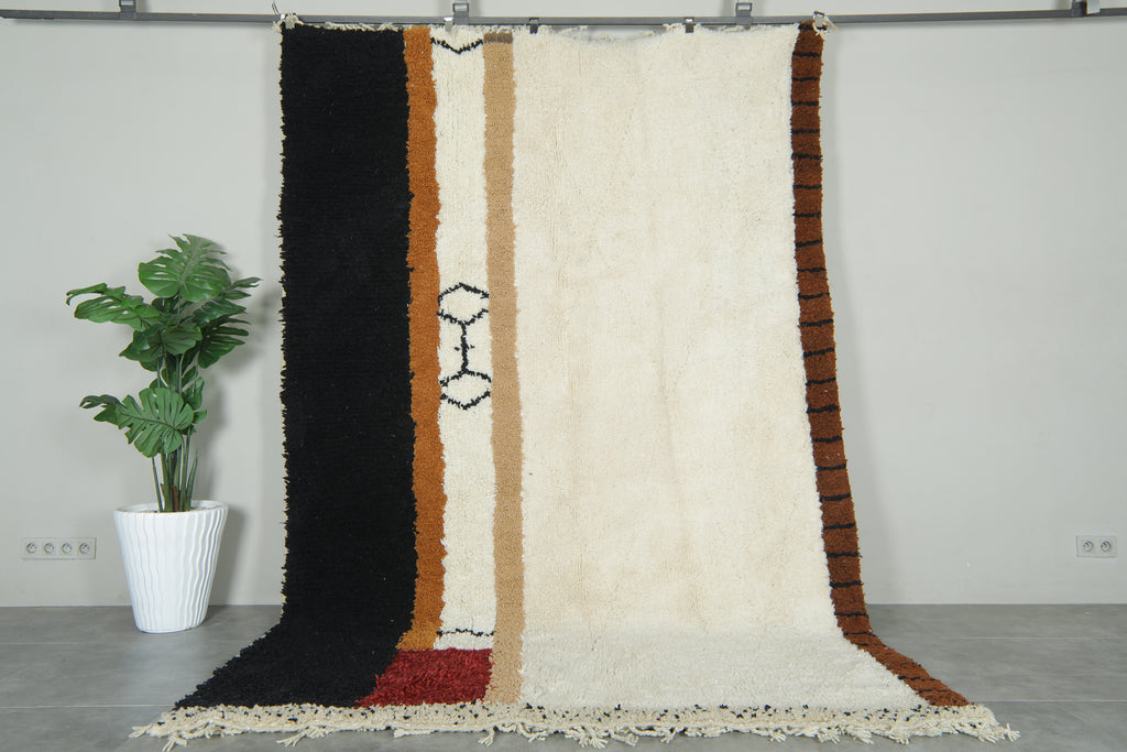 Geometric Moroccan area rug - 6.9 ft x 10.4f