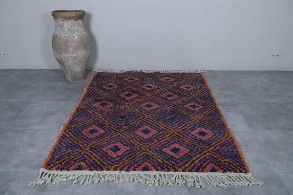 Moroccan handmade geometric rug - 5.3 x 7 FT vibrant pink & orange diamond pattern