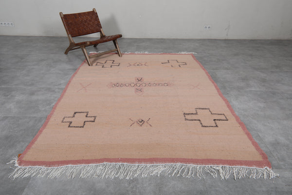 Minimalist Moroccan rug – 6.2 FT X 8.2 FT | Subtle bohemian patterns