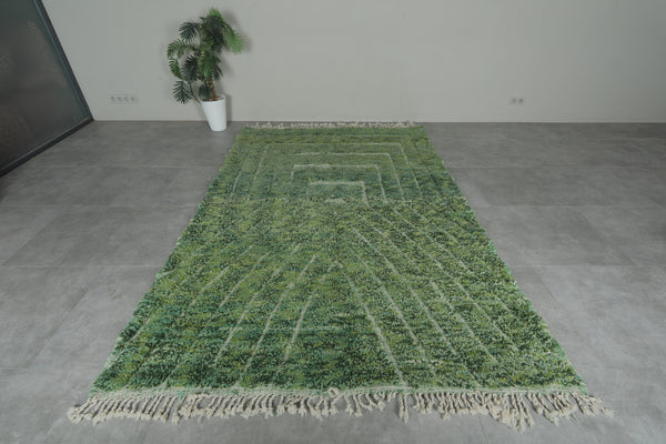 Handwoven Moroccan rug  6 FT X 9 FT