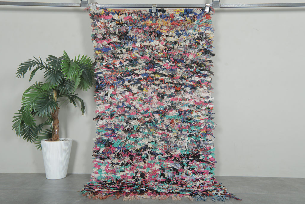 Textured Moroccan boucherouite rug – 3.2 x 5.9 Feet vibrant handwoven shag