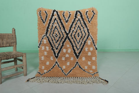 Handmade Moroccan Rug - 2.6 x 3.3 Feet, Beige and Black Diamond Pattern