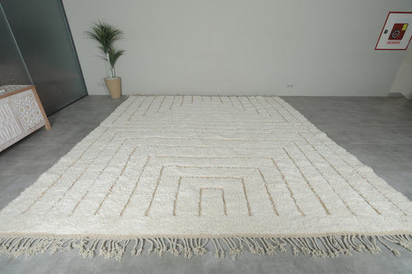 White wool Moroccan rug – Custom handcrafted design