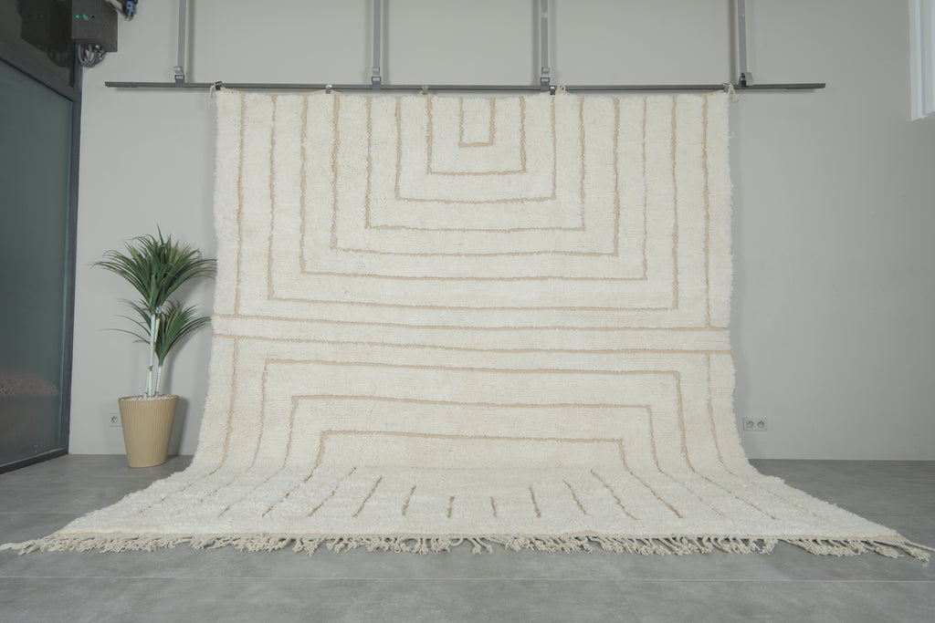 White wool Moroccan rug – Custom handcrafted design