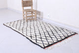 Moroccan berber rug 2.9 X 5.5 Feet