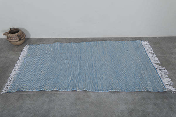 Moroccan rug – Light blue handwoven with fringe | 3 FT x 5.4 FT