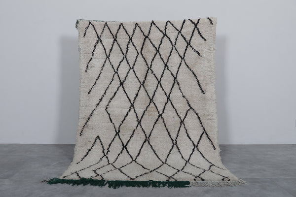 Vintage Moroccan berber rug – handmade wool, 3.9 FT X 5.6 FT | Timeless tribal pattern