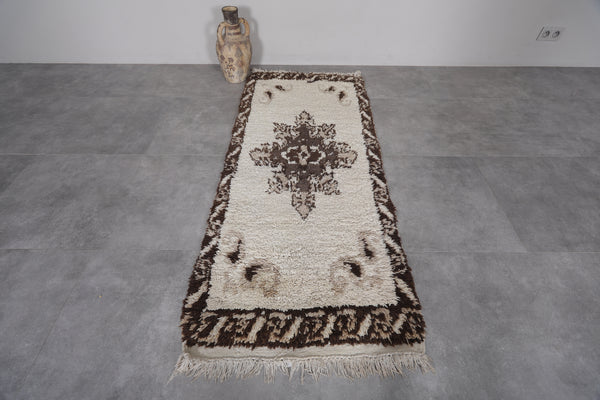 Small berber Moroccan runner rug – 2.7 FT X 6.3 FT | Elegant brown & cream pattern