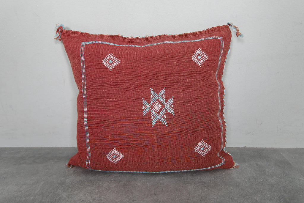 Handwoven Moroccan kilim pillow – 17.7 inches x 18.8 inches