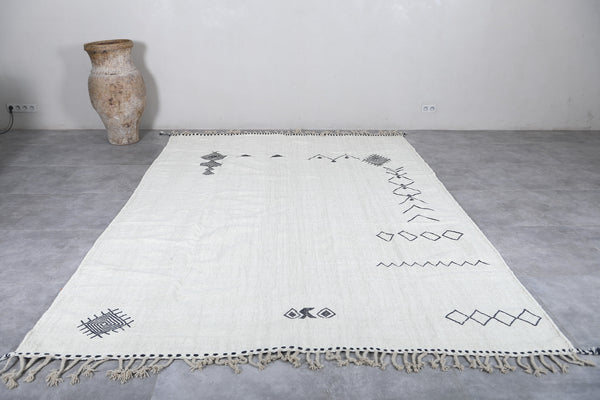 Flat woven Moroccan kilim rug - Minimalist black symbols