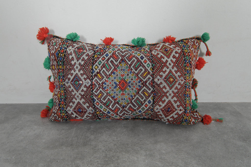Handwoven Moroccan kilim pillow cover – 15.7 inches x 25.5 inches