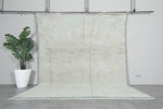 Minimalist Berber Rug 8 x 10.2 ft - Soft Neutral Tones