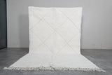 Elegant Moroccan Rug 6.7 X 9.8 FT - Ivory Diamond Design with Fringed Edges