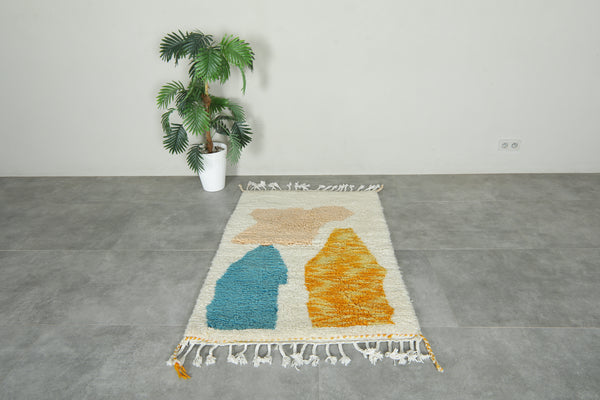 Small handmade Moroccan rug - 3.2 ft x 4.8 ft